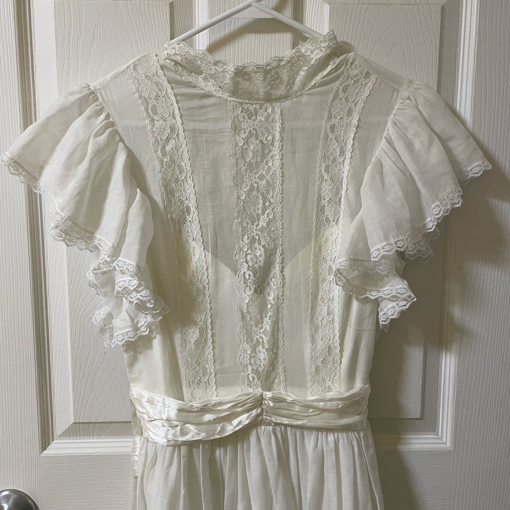 Vintage Gunne Sax wedding dress
